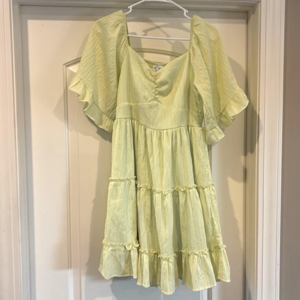 Sz medium yellow green dress